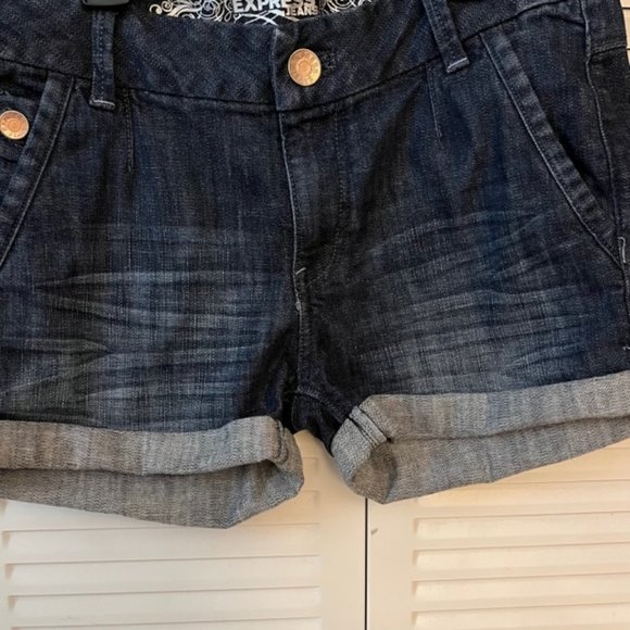 2 Express Size 4 Shorts -- One is "Extreme High Waist" - Picture 9 of 11